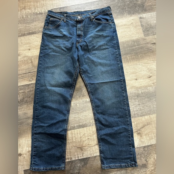Men’s wrangler jeans 38x32 - Picture 1 of 3